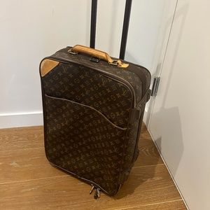 RARE: Authentic Louis Vuitton Monogram 65 Travel Suitcase